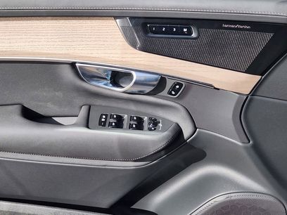 New 2026 Volvo XC90 B6 Plus w/ Protection Package