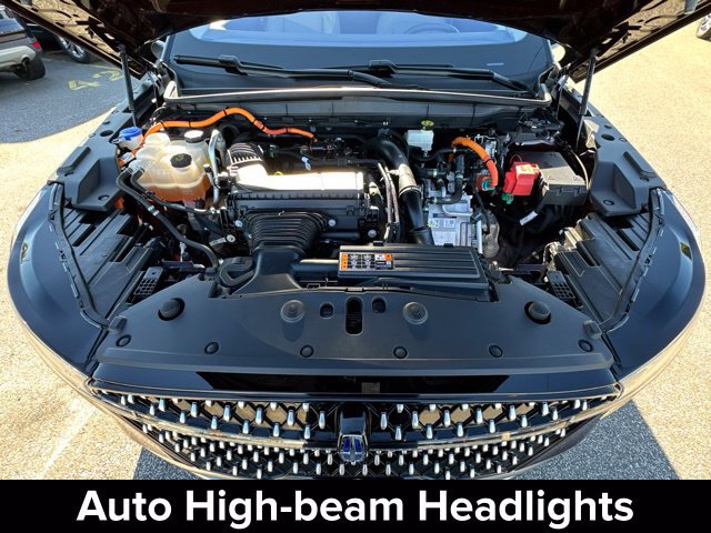 Used 2024 Lincoln Nautilus Premier AWD/4WD image 32