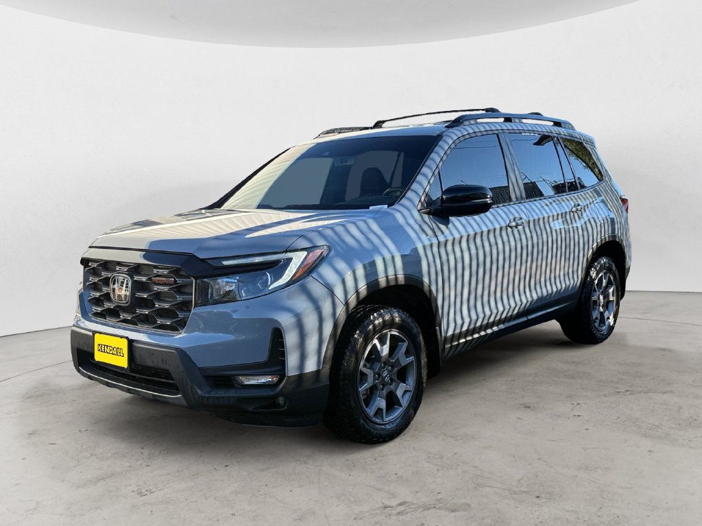 Used 2023 Honda Passport TrailSport image 1