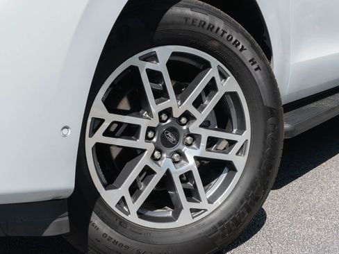 Used 2025 Ford Expedition Max Active image 2