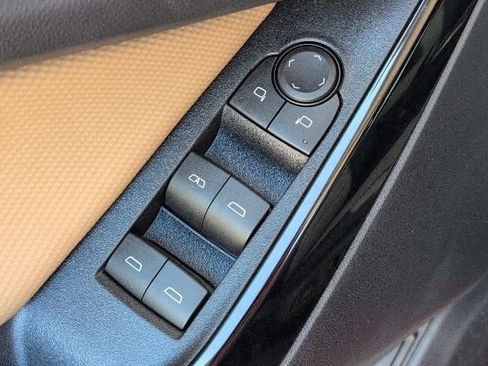 New 2026 Chevrolet Equinox ACTIV w/ Convenience Package III image 17