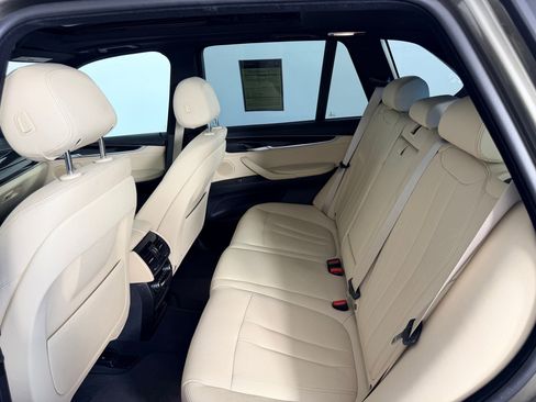 Used 2018 BMW X5 sDrive35i w/ Driving Assistance Package image 13