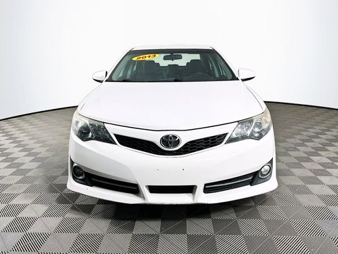 Used 2013 Toyota Camry SE image 4