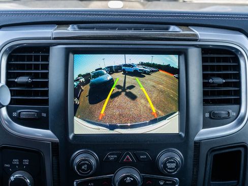 Used 2018 RAM 2500 Limited AWD/4WD image 38