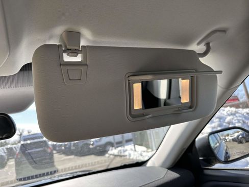 Used 2025 Ford Explorer Active image 29