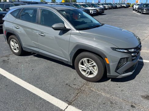Used 2025 Hyundai Tucson SE FWD image 6