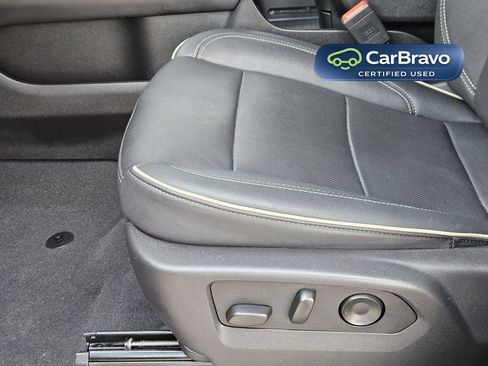 Certified 2025 Chevrolet Suburban Premier AWD/4WD image 30