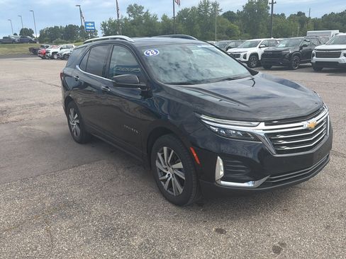 Used 2023 Chevrolet Equinox Premier w/ LPO, Floor Liner Package AWD/4WD image 3