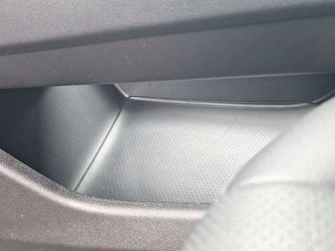 Used 2025 Chevrolet Traverse LT image 49