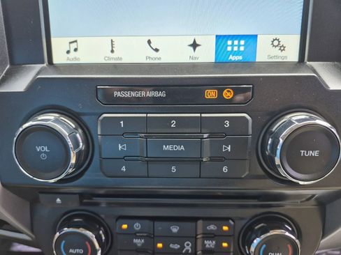 Used 2017 Ford F250 Lariat w/ Chrome Package AWD/4WD image 30