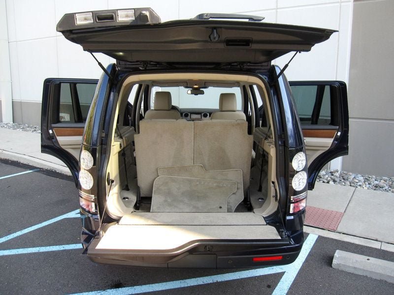 Used 2016 Land Rover LR4 HSE AWD/4WD image 31
