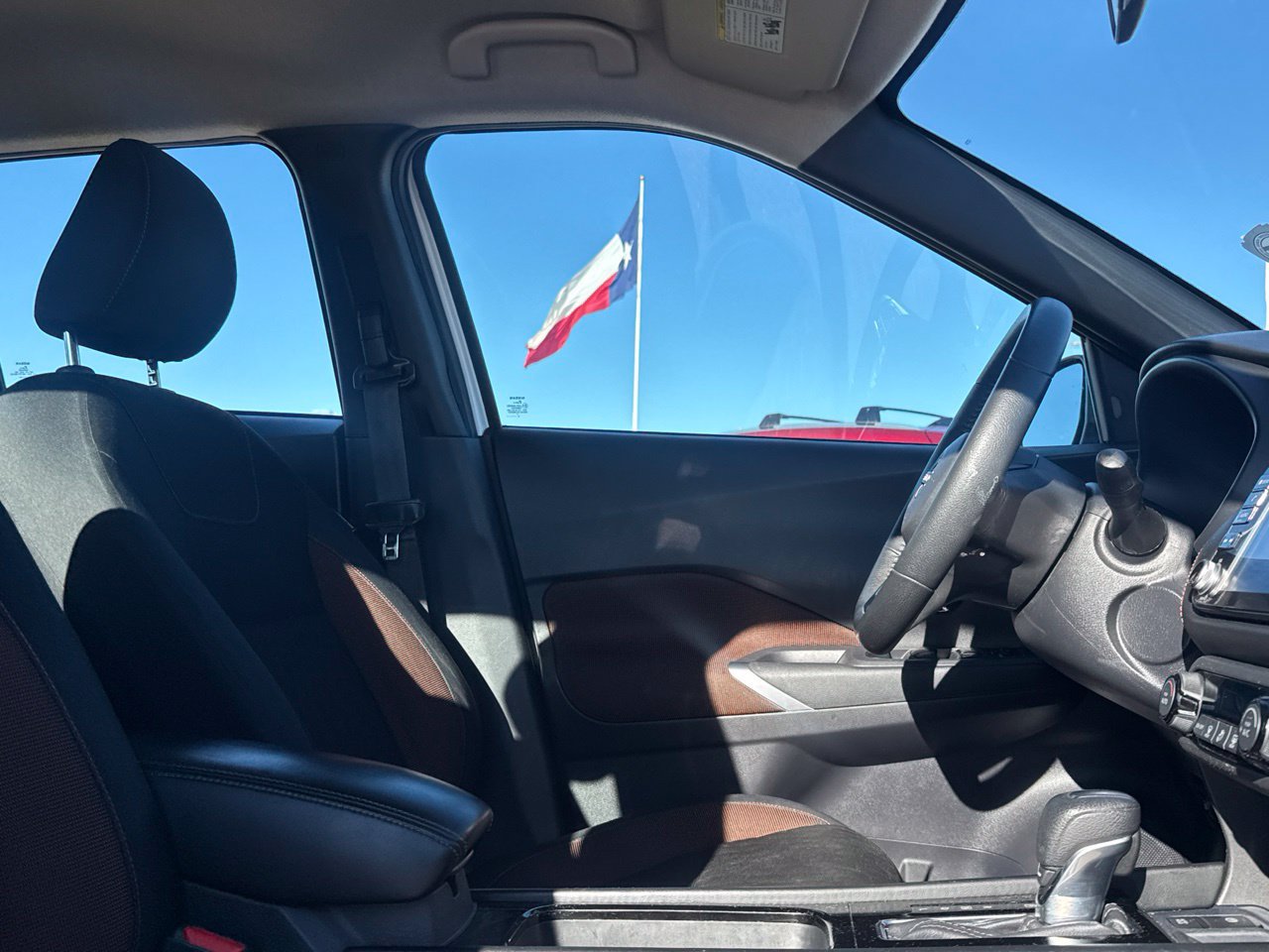 Certified 2023 Nissan Kicks SR w/ Exterior Package FWD image 29