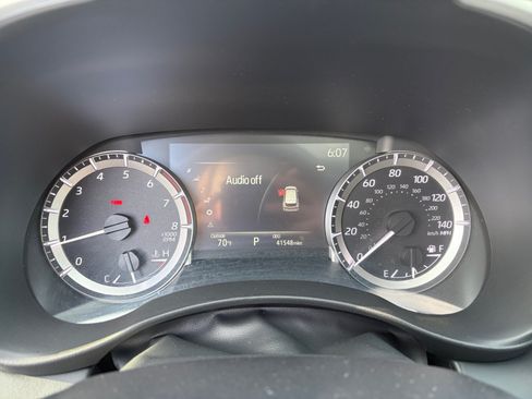 Used 2025 Toyota Highlander XLE AWD/4WD image 13