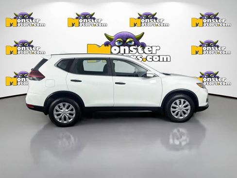 Used 2018 Nissan Rogue S AWD/4WD image 4