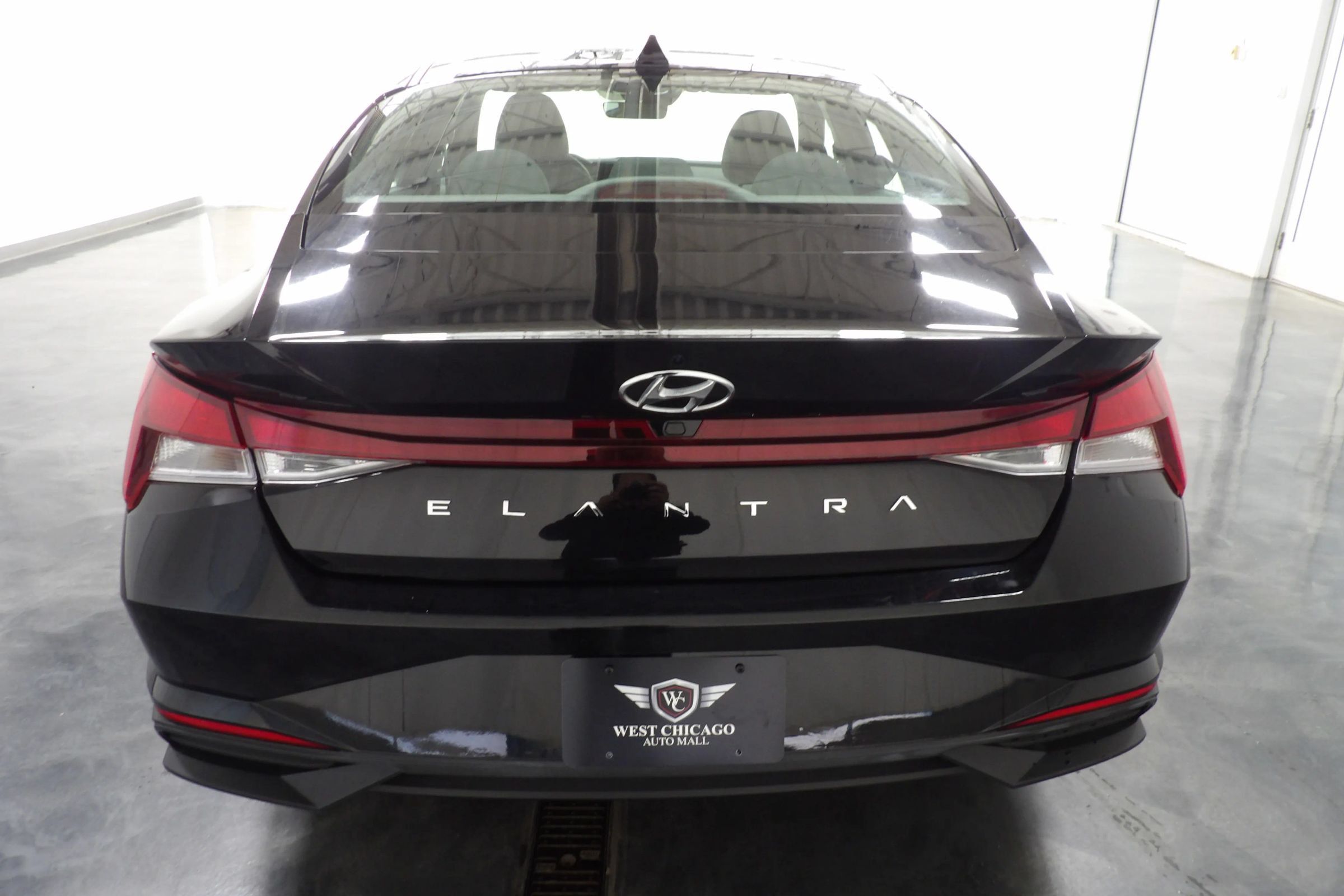 Used 2022 Hyundai Elantra SEL FWD image 5