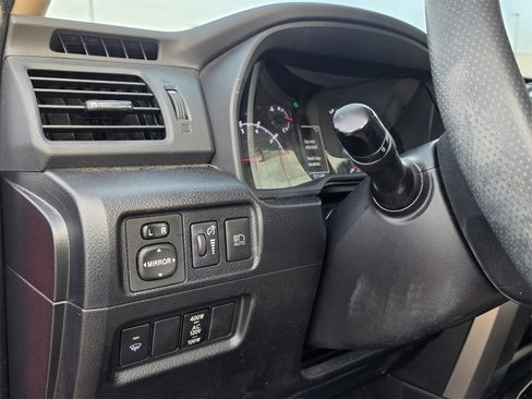 Used 2021 Toyota 4Runner SR5 Premium image 17