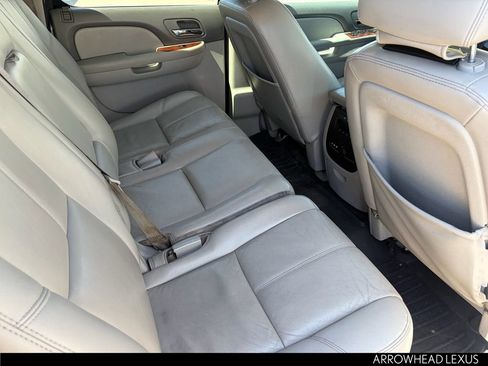 Used 2012 Chevrolet Suburban LT AWD/4WD image 31