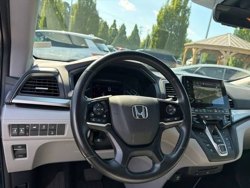 Used 2019 Honda Odyssey EX-L image 17