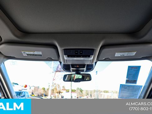 Used 2025 Nissan Rogue Platinum image 54