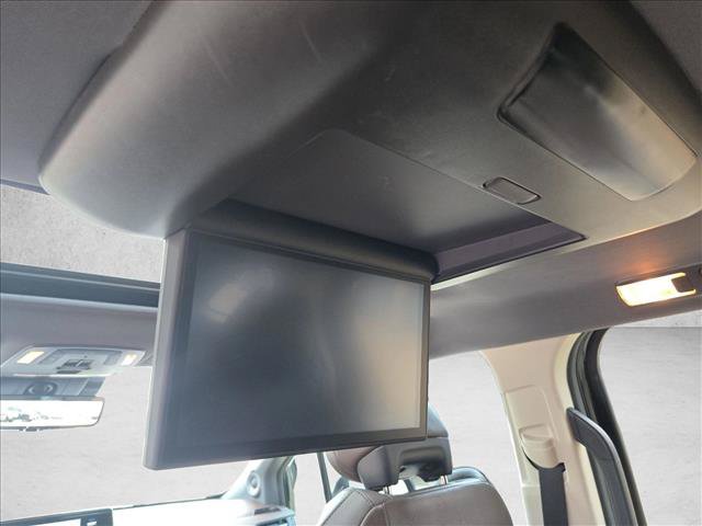 Used 2022 Toyota Sienna Platinum AWD/4WD image 18