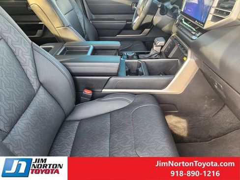 Used 2024 Toyota Tundra Limited image 15