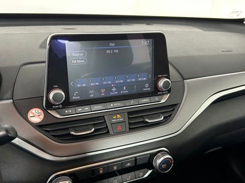 Used 2024 Nissan Altima 2.5 SR FWD image 22