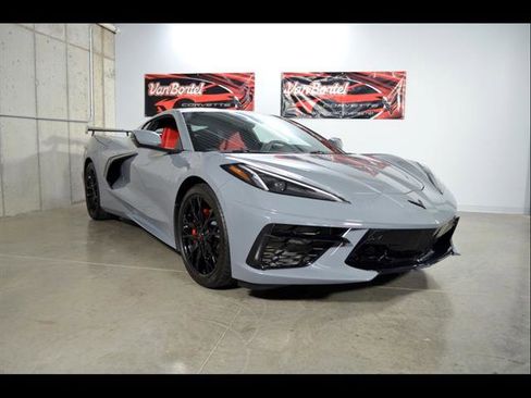Used 2024 Chevrolet Corvette Stingray Preferred Cpe w/ Stealth Interior Trim Package image 2