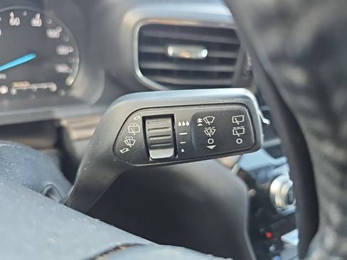 Used 2022 Ford Explorer Limited w/ Equipment Group 301A RWD image 34