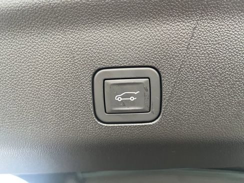 New 2026 GMC Yukon XL Denali image 10