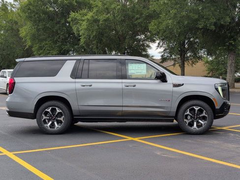 New 2026 GMC Yukon XL AT4 w/ AT4 Premium Plus Package AWD/4WD image 8