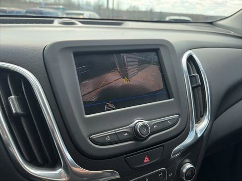 Used 2020 Chevrolet Equinox LT w/ Driver Convenience Package AWD/4WD image 14