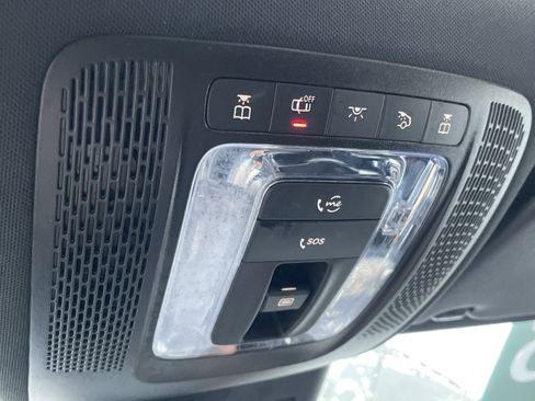 Certified 2025 Mercedes-Benz GLA 250 4MATIC image 36