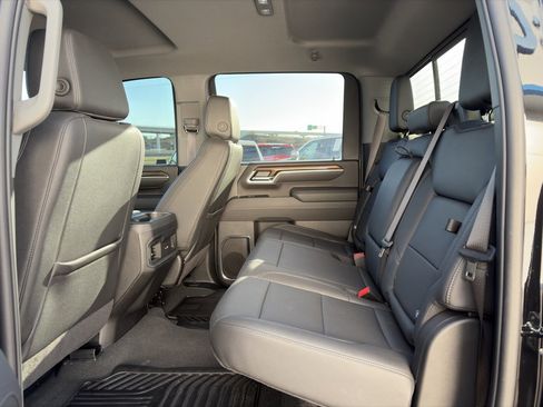 Used 2025 Chevrolet Silverado 2500 LT w/ Trail Boss Package image 13