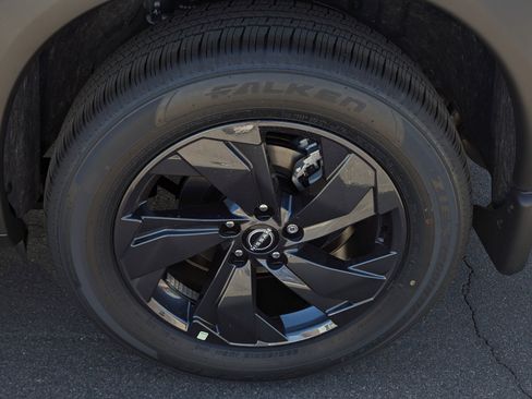 New 2026 Nissan Rogue SV image 7