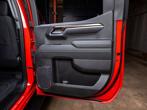 Used 2025 GMC Sierra 1500 Elevation image 39