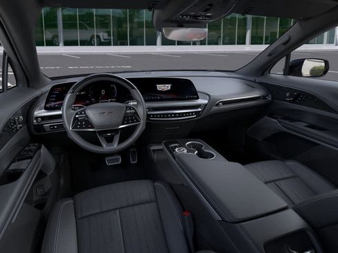 New 2026 Cadillac Lyriq V image 30