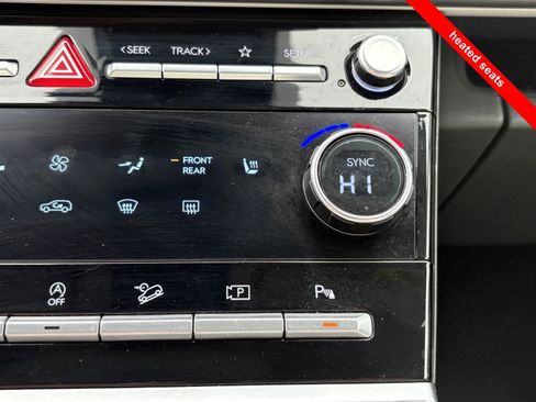 Used 2025 Hyundai Santa Fe SEL AWD/4WD image 6