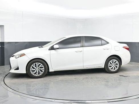 Used 2017 Toyota Corolla LE image 6