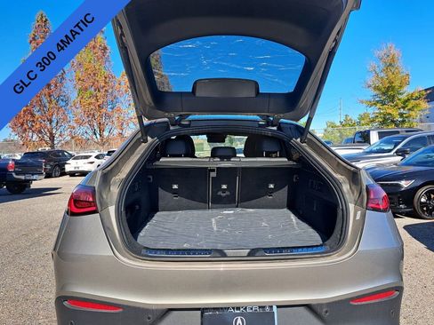 Used 2024 Mercedes-Benz GLC 300 4MATIC image 31