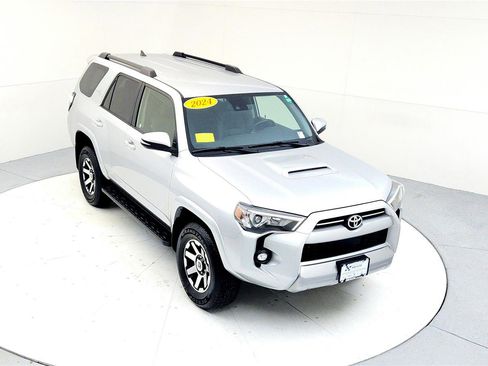 Certified 2024 Toyota 4Runner TRD Off-Road Premium image 13