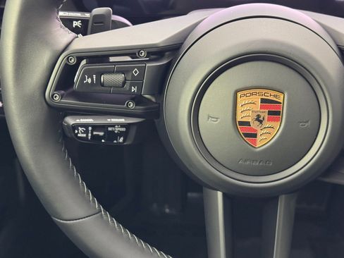 Used 2025 Porsche 911 Carrera image 21