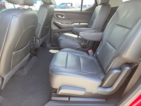 Used 2019 Chevrolet Traverse LT FWD image 25