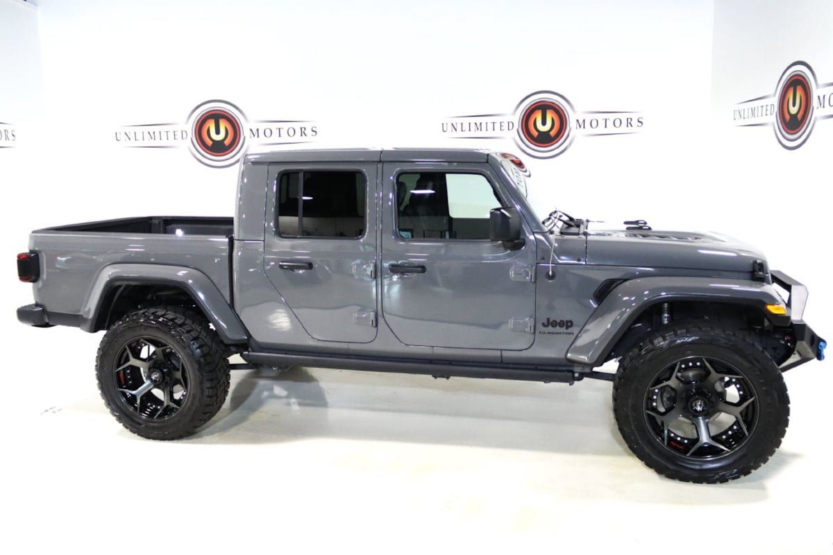 Used 2021 Jeep Gladiator Overland w/ Popular Equipment Package AWD/4WD image 39