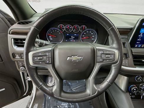 Used 2021 Chevrolet Suburban Z71 w/ Luxury Package image 13