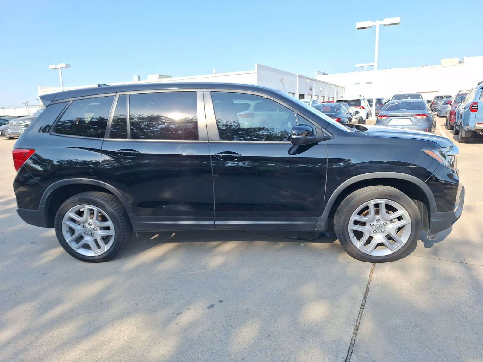 Used 2024 Honda Passport EX-L image 7