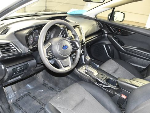 Used 2023 Subaru Crosstrek 2.0i AWD/4WD image 2