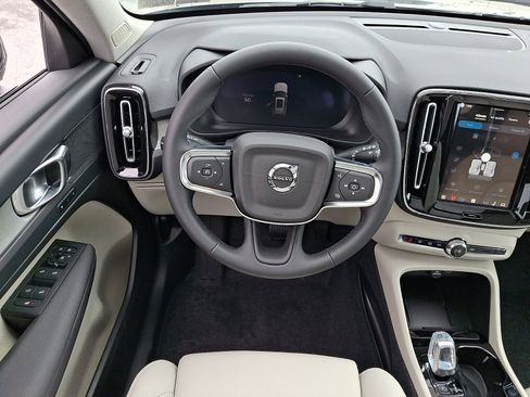 New 2026 Volvo XC40 B5 Plus w/ Climate Package image 7