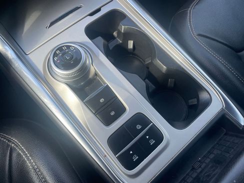 Used 2023 Ford Explorer Limited image 45