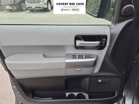 Used 2020 Toyota Sequoia Limited w/ Safety & Convenience Package image 27