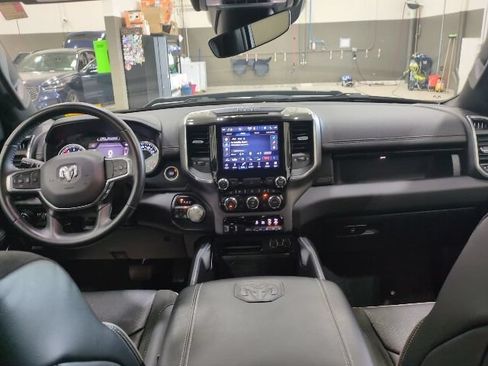 Used 2022 RAM 1500 Laramie AWD/4WD image 4